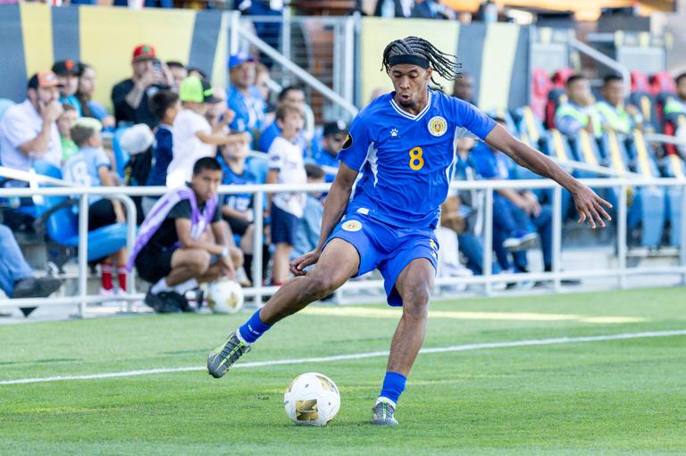 SAN JOSE, CA - JUNE 17: Livano Comenencia #8 of Curacao controls the ball during the CONCACAF Men's National Team Soccer Match between Curacao and El Salvador on June 17, 2025 at PayPal Park in San Jose, CA. (Photo by Bob Kupbens/Icon Sportswire via Getty Images)